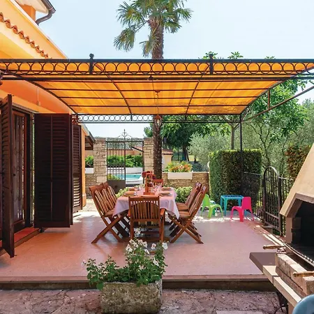 Holiday home Beautiful In With Sauna