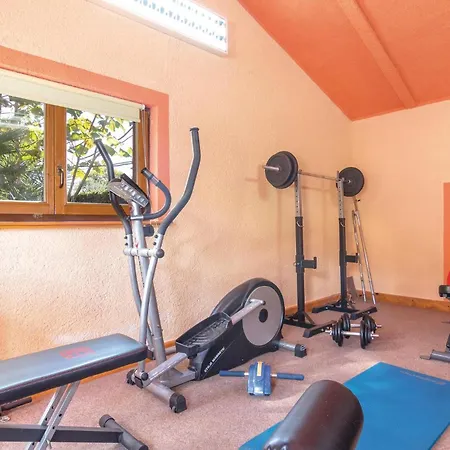 Holiday home Beautiful In With Sauna *