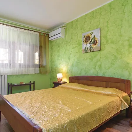 Beautiful In With Sauna * Pula