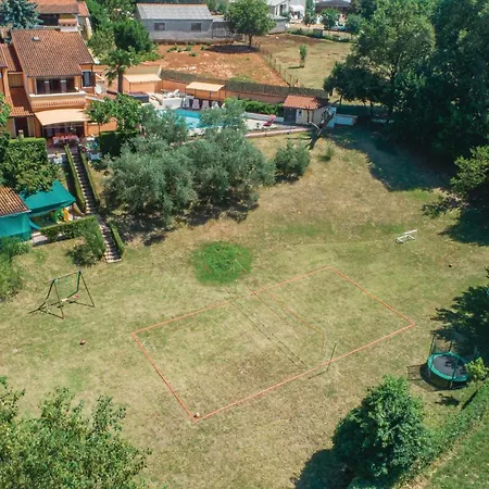 Beautiful In With Sauna Holiday home Pula