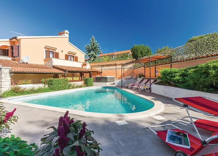 Holiday home Beautiful In With Sauna