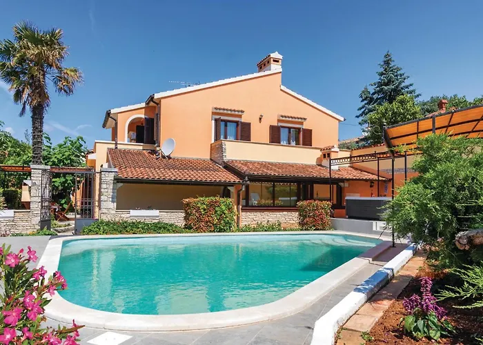 Beautiful In With Sauna Holiday home Pula