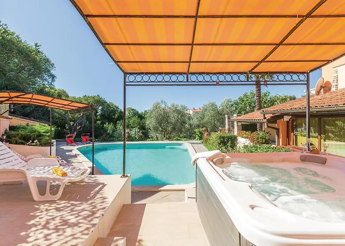 Beautiful In With Sauna *