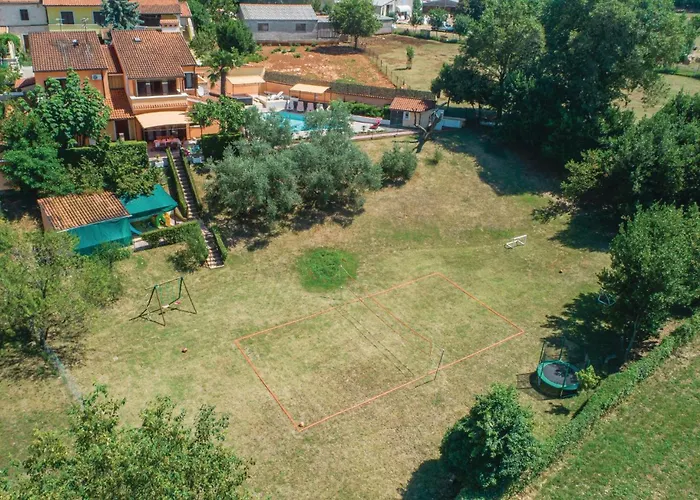 Beautiful In With Sauna Holiday home Pula